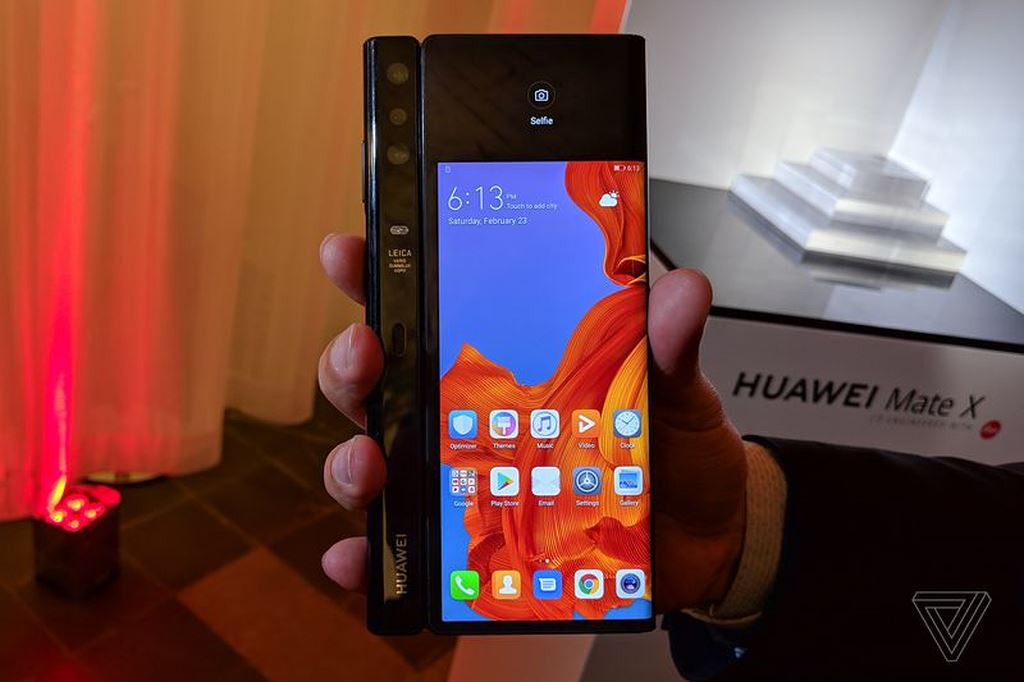 Sản phẩm - Siêu phẩm màn hình gập Mate X của Huawei có gì so với giá 2.600 USD? (Hình 5).