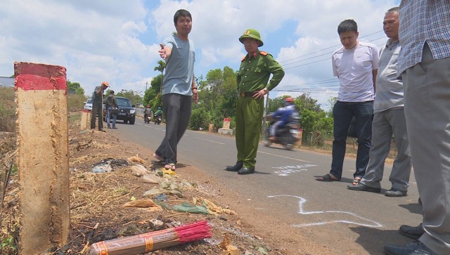 An ninh - Hình sự - Điều tra U50 đánh chết vợ rồi tạo hiện trường giả tai nạn giao thông (Hình 2).