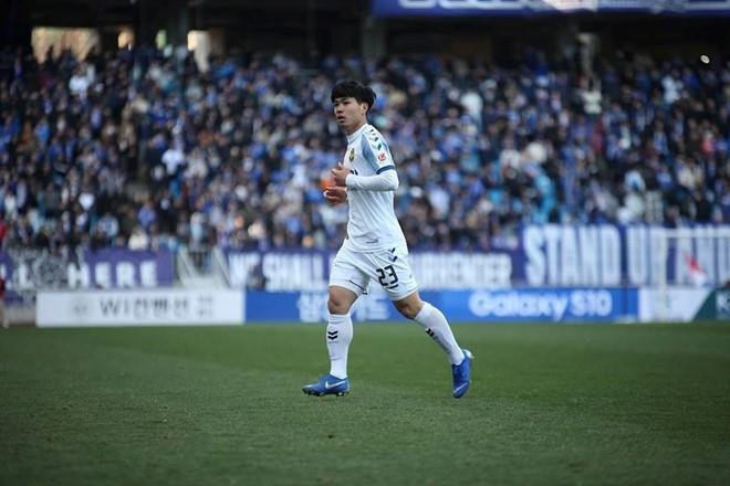 Thể thao - Báo Hàn Quốc chỉ ra “điểm chết” của Incheon United, lo lắng cho Công Phượng