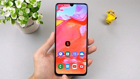 Sản phẩm - Samsung trình làng Galaxy A70 màn hình siêu lớn, giá 9,3 triệu đồng