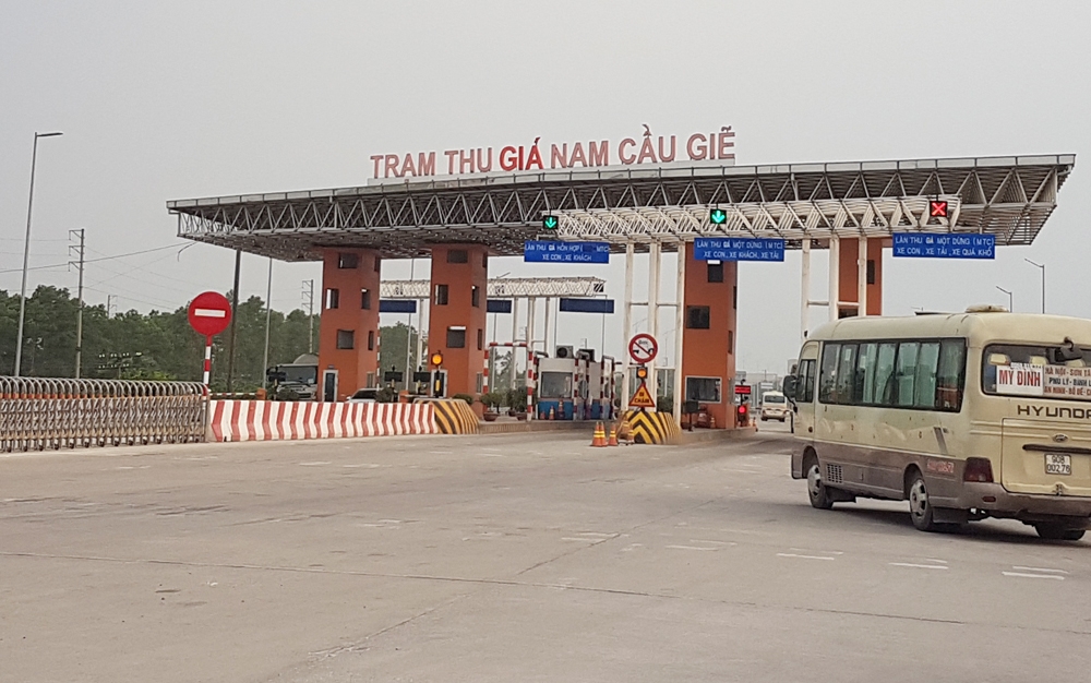 Tin nhanh - Bộ Giao thông lại đề xuất đổi tên “Trạm thu phí” thành “Trạm thu tiền”