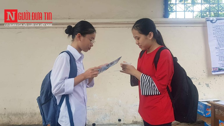 Giáo dục - Sĩ tử cười 'như được mùa' sau khi thi môn Ngữ văn THPT Quốc gia 2019 (Hình 10).