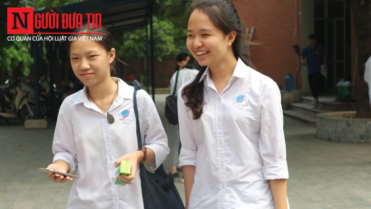 Giáo dục - Sĩ tử cười 'như được mùa' sau khi thi môn Ngữ văn THPT Quốc gia 2019 (Hình 4).