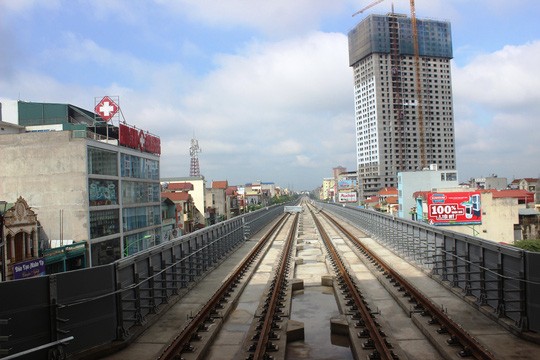 Tin nhanh - Không thể bỏ lỡ: Hai mẹ con mất tích khi đi bán hoa quả, cháy chợ trung tâm TP.Vinh, Hà Nội sẽ vay 40.000 tỷ đồng để làm đường sắt (Hình 5).