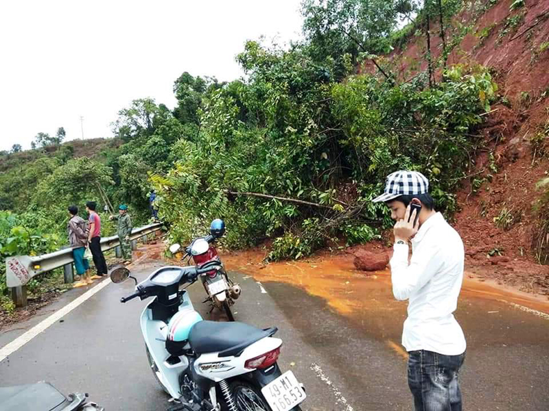 Môi trường - Đà Lạt mộng mơ chìm trong biển nước, một công an viên bị lũ cuốn trôi (Hình 6).