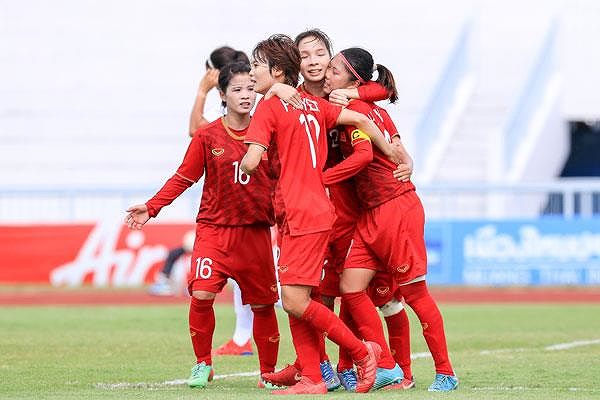 Thể thao - Tuyển nữ Việt Nam phản lưới nhà trong trận bán kết AFF Cup 2019, song vẫn lội ngược dòng