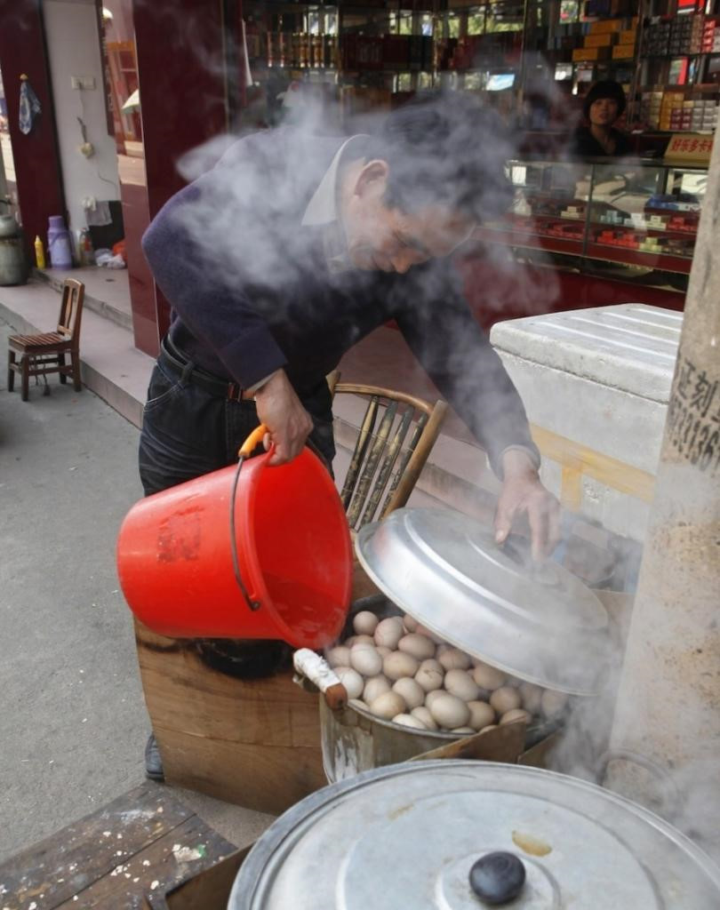 Văn hoá - 'Hết hồn' với đặc sản trứng luộc bằng nước tiểu - nổi danh ở Chiết Giang, Trung Quốc (Hình 4).