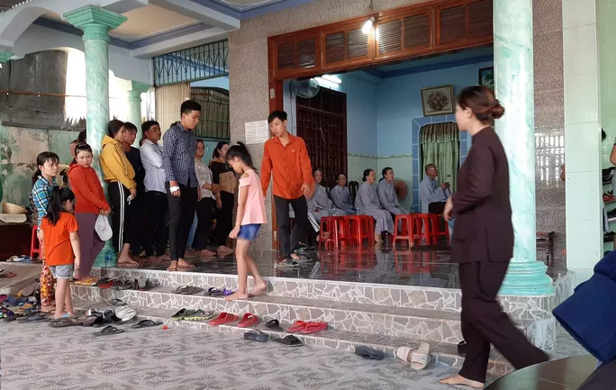 An ninh - Hình sự - Điều tra vụ người đàn ông cuồng ghen vác dao chém cha mẹ “tình địch” rồi phóng hỏa đốt nhà (Hình 3).