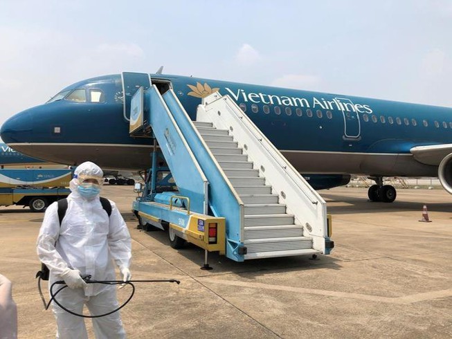 Tin nhanh - Vietnam Airlines tiếp tục vận chuyển hành khách từ châu Âu về Việt Nam với điều kiện nghiêm ngặt hơn