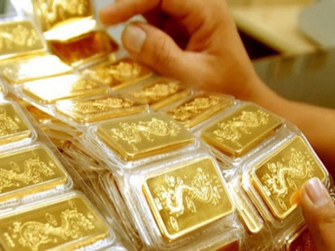 Tài chính - Ngân hàng - Giá vàng vượt ngưỡng 59 triệu đồng/lượng, nhà đầu tư ra sức gom vàng