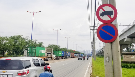 Tin nhanh - Chú rể mới cưới thiệt mạng vì bị xe container lấn làn tông trúng (Hình 3).