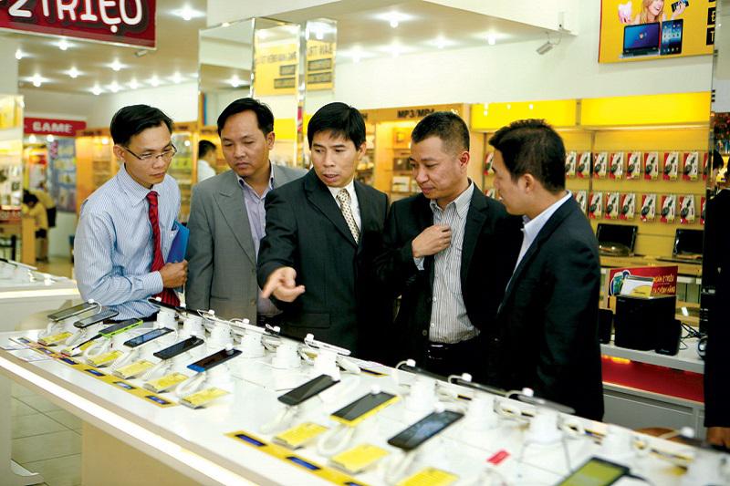 Tiêu dùng & Dư luận - Tỷ phú Nguyễn Đức Tài kể chuyện đi làm thuê để lấy tiền đề xây dựng đế chế tỷ USD (Hình 5).