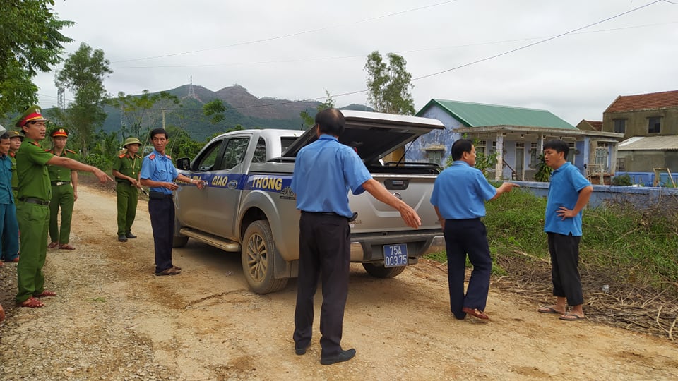 Tin nhanh - An ninh thắt chặt bên ngoài thủy điện Rào Trăng 3 (Hình 5).