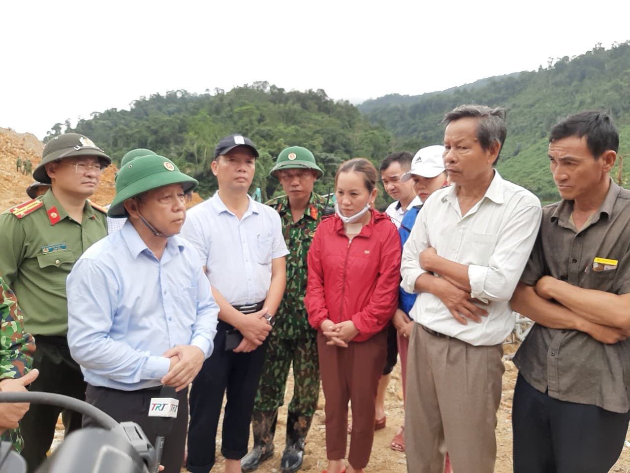 Tin nhanh - Diễn biến mới công tác tìm kiếm các nạn nhân mất tích ở Rào Trăng 3 (Hình 5).