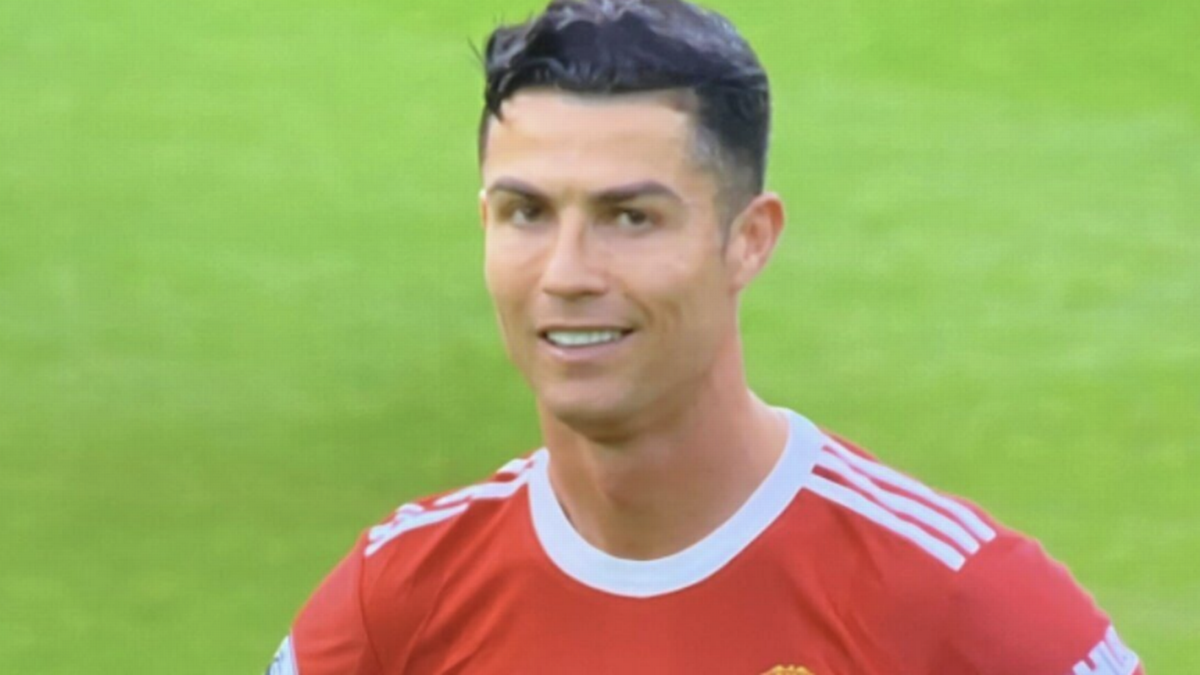 Bóng đá Anh - Ronaldo cười cay đắng trước nguy cơ vắng mặt C1 lần đầu sau 20 năm