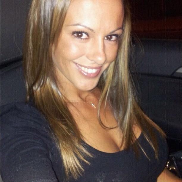 Hậu trường - Top 15 b&oacute;ng hồng từng 'bước qua đời' Ronaldo (H&igrave;nh 10).