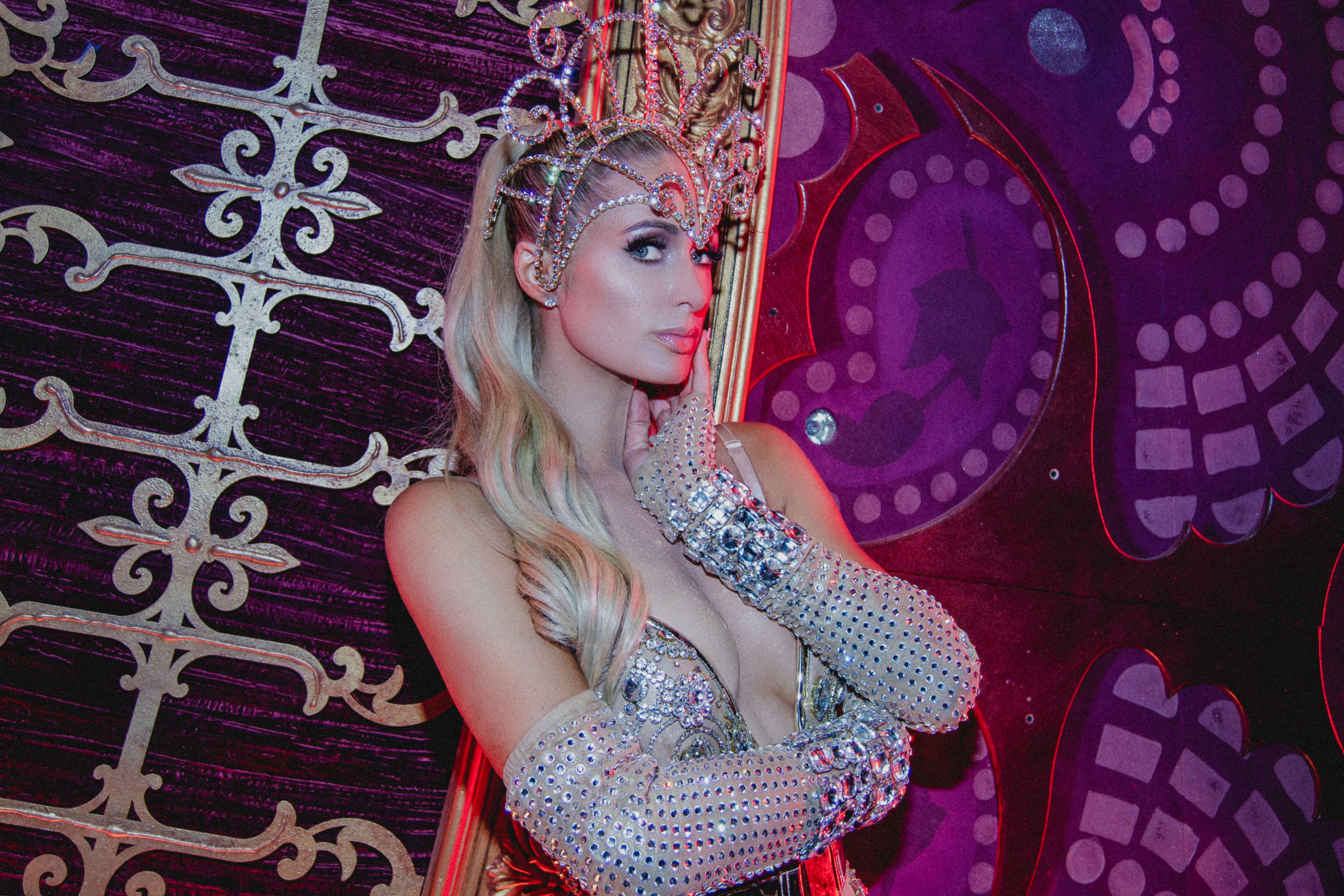 Hậu trường - Top 15 b&oacute;ng hồng từng 'bước qua đời' Ronaldo (H&igrave;nh 3).