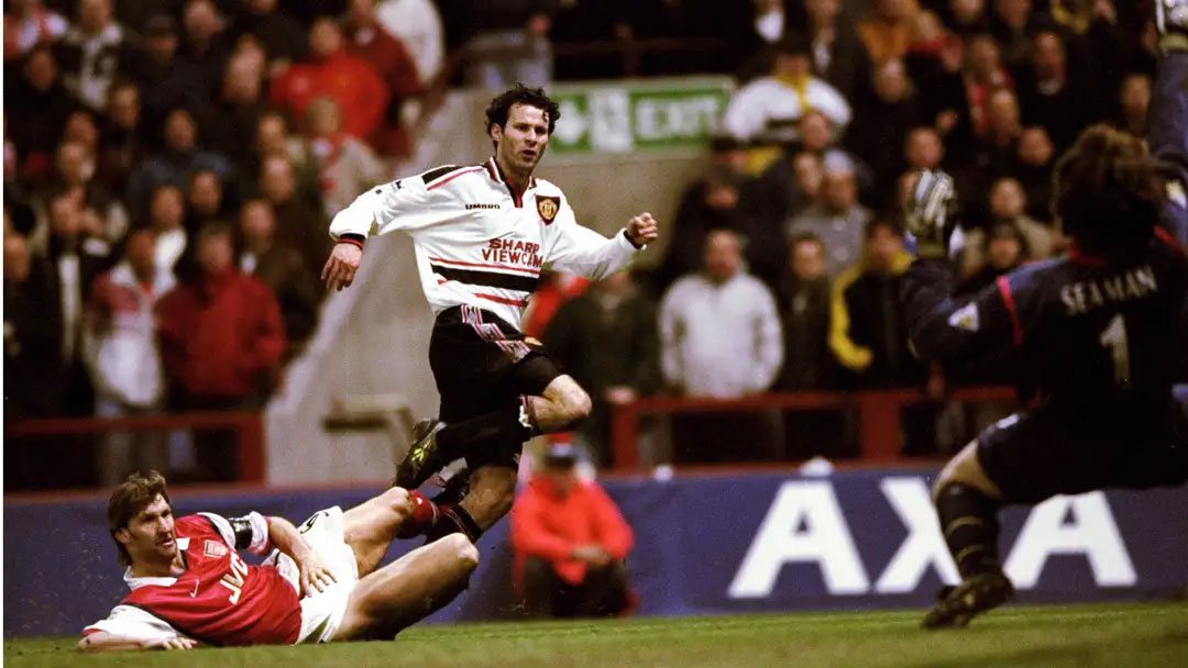Bóng đá Anh - ĐH kết hợp giữa MU ăn ba năm 1999 và Man City hiện tại gồm những ai? (Hình 12).