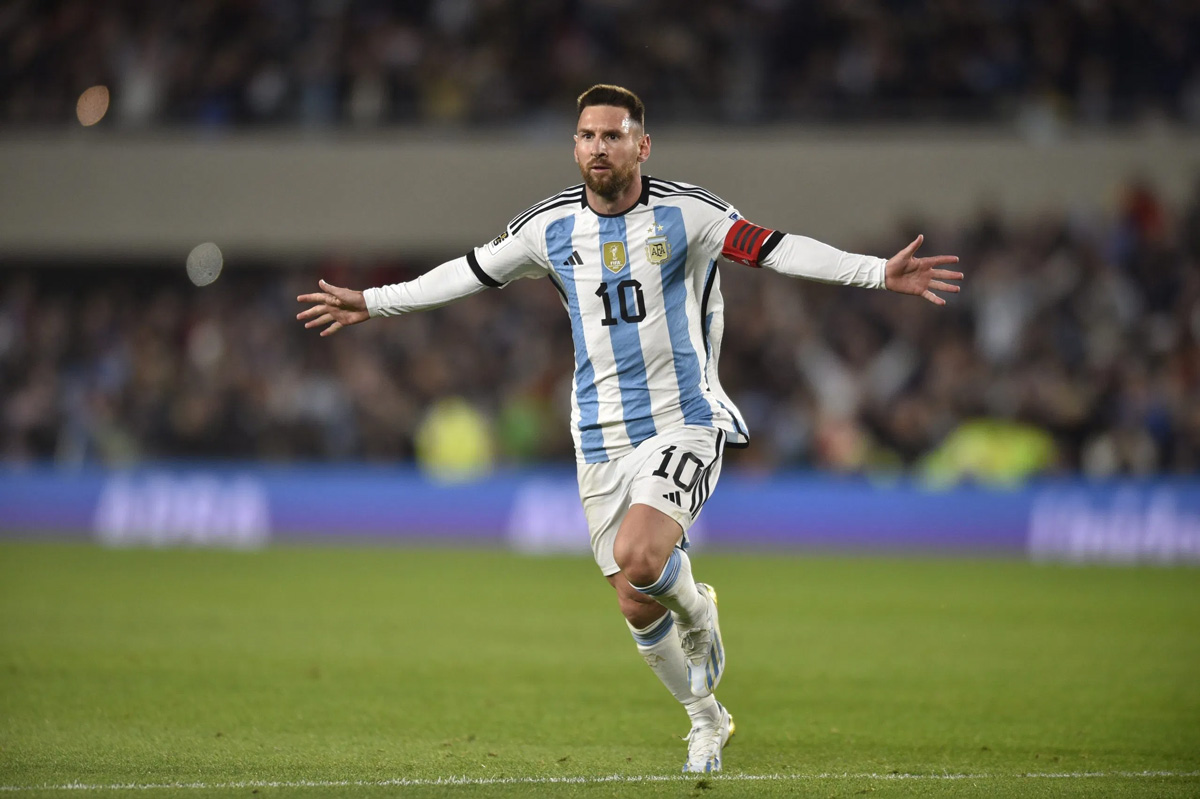 Giải khác - Lionel Messi: Ông vua kỷ lục vẫn chưa chịu dừng chân (Hình 3).