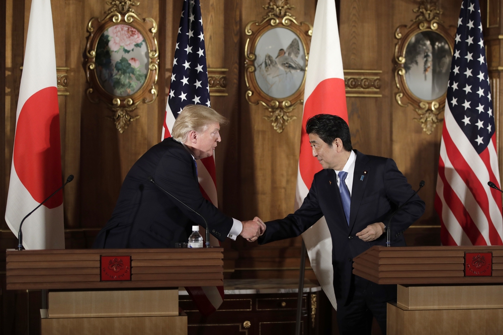 Quân sự - Tổng thống Trump và Thủ tướng Abe nói về khả năng bắn hạ tên lửa Triều Tiên