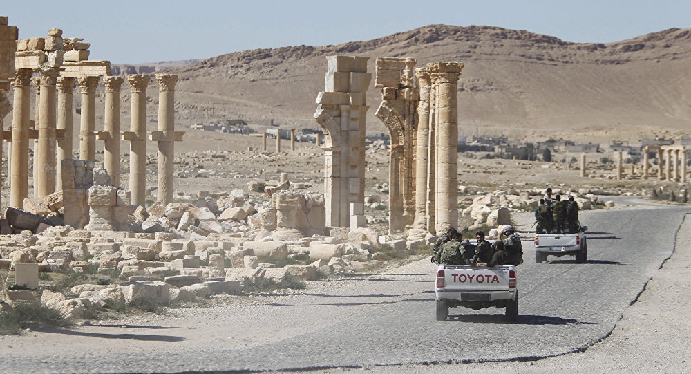 Syria: IS hồi sinh, đột kích mỏ dầu gần Palmyra 