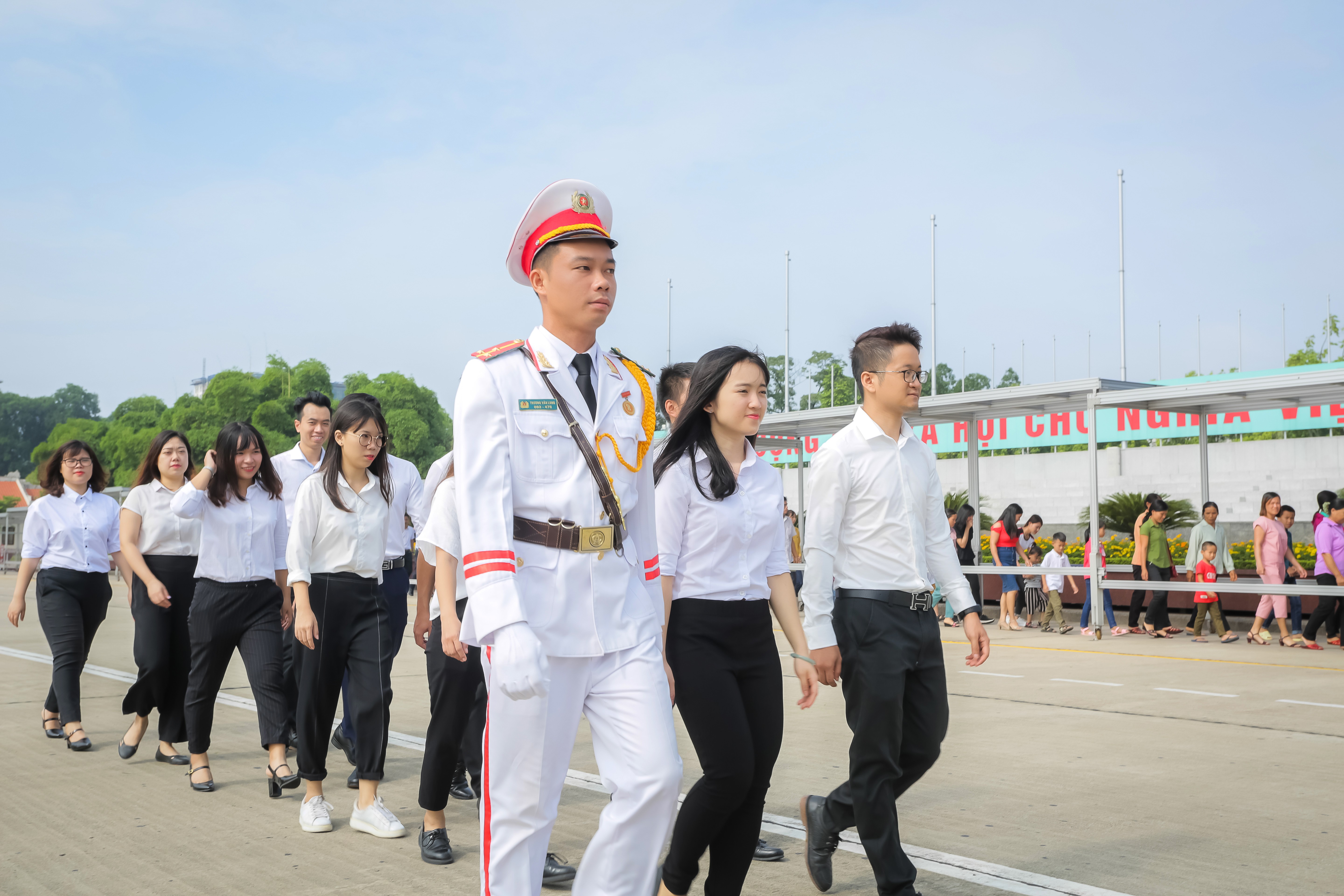 Văn hoá - Đoàn đại biểu SSEAYP Việt Nam viếng Lăng Chủ tịch Hồ Chí Minh
