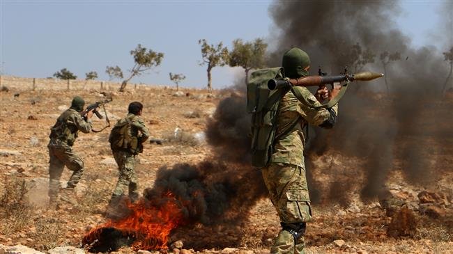 Quân sự - Syria: Phiến quân do Thổ Nhĩ Kỳ hậu thuẫn từ chối đầu hàng, nộp vũ khí ở Idlib