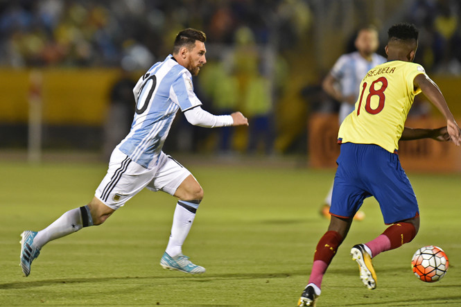 Thể thao - VL World Cup 2018: 'Đấng cứu thế' Messi đưa Argentina qua khe cửa hẹp