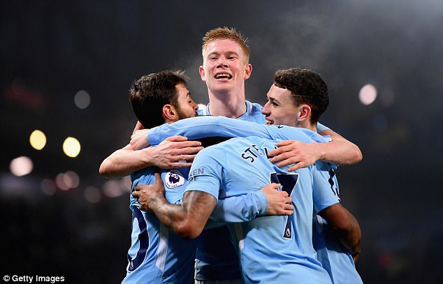 Bóng đá Quốc tế - Tottenham trao chiến thắng, Man City ngạo nghễ trên đỉnh Premier League