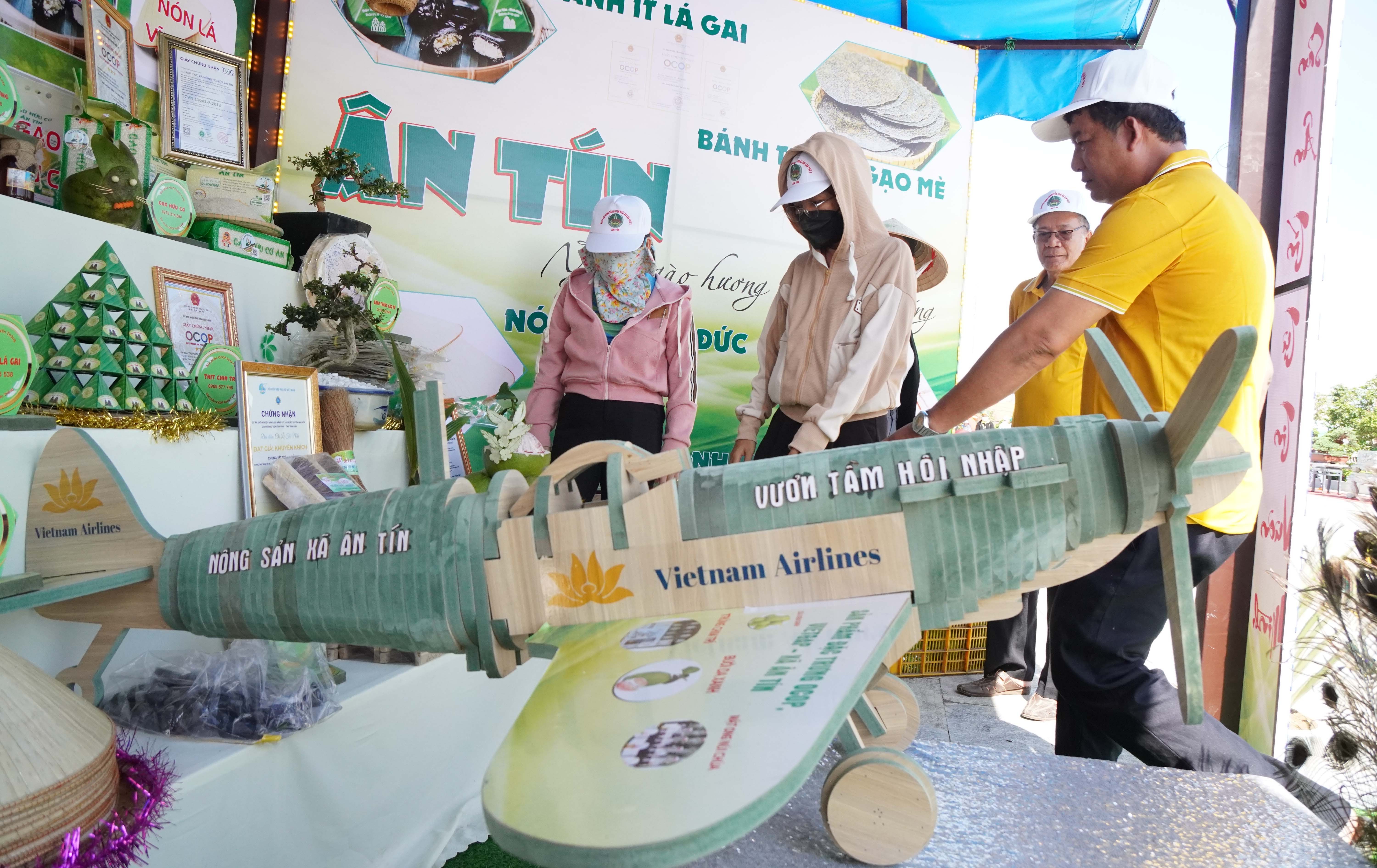 Tiêu dùng & Dư luận - Nông dân Bình Định chế “máy bay nông sản”, vươn tầm hội nhập (Hình 4).