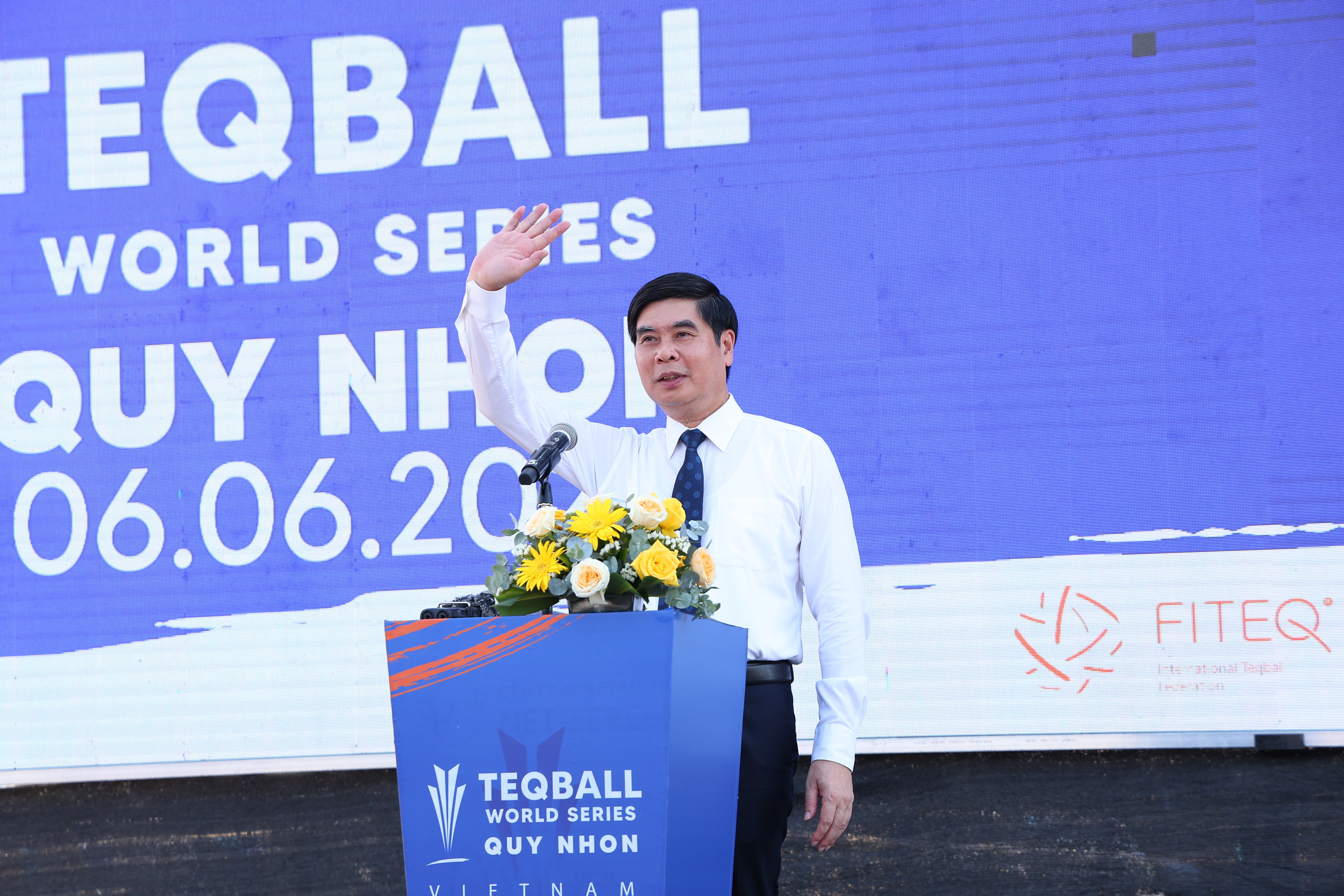 Giải khác - Khán giả “đội nắng” cổ vũ những màn tranh tài giải Teqball thế giới