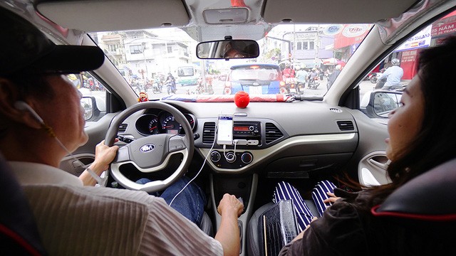 Tiêu dùng & Dư luận - Uber, Grab hết thời hoàng kim?