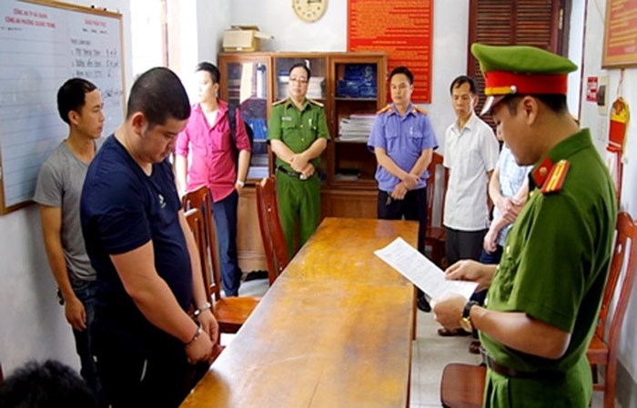 Hà Giang: Khởi tố đối tượng mang quan tài, vòng hoa đi đòi nợ