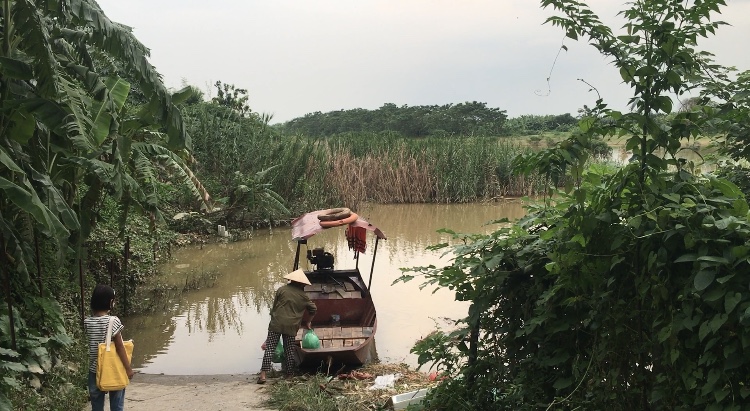 Dân sinh - Cận cảnh những phận đời lam lũ mưu sinh ở bãi giữa sông Hồng trong “bão” Covid - 19 (Hình 2).