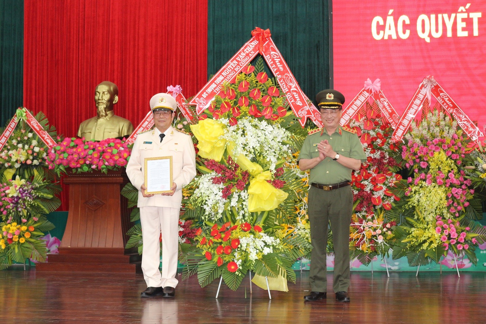 Tin nhanh - Đắk Lắk có tân Giám đốc Công an tỉnh