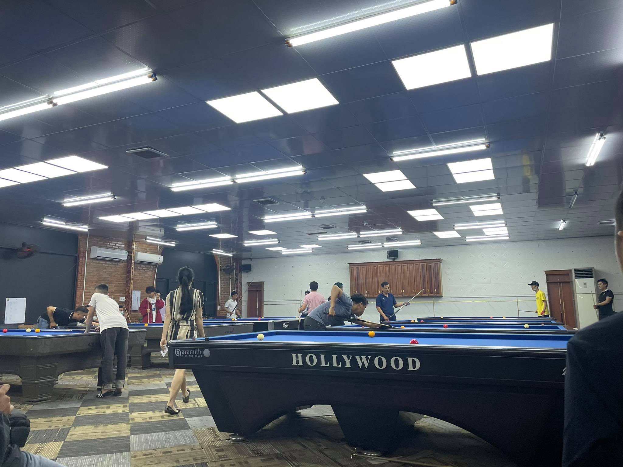 Dân sinh - Phát hiện một cơ sở billiards lén lút hoạt động giữa mùa dịch