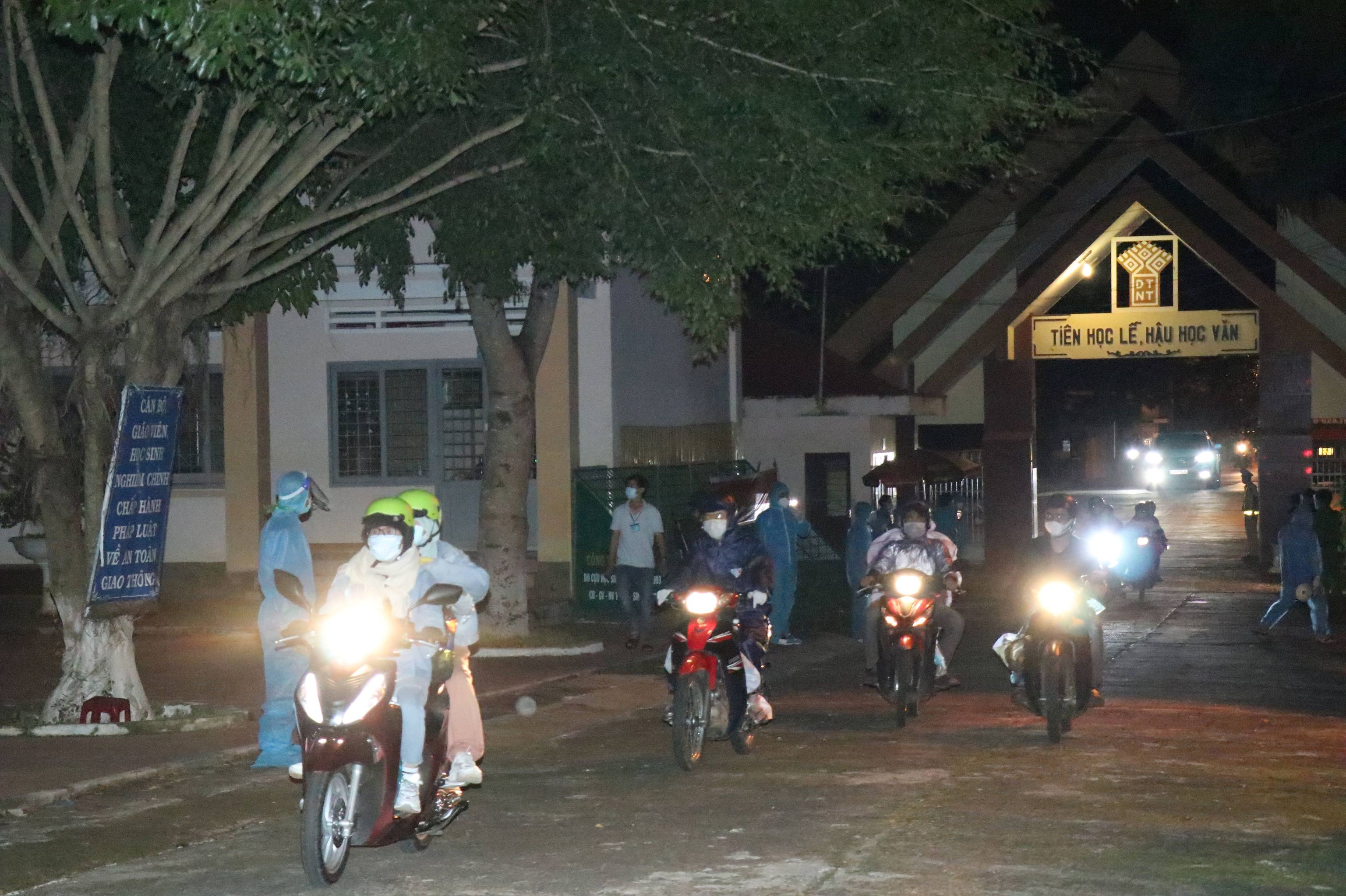 Sự kiện - Đắk Lắk, Đắk Nông ghi nhận 21 ca dương tính với Covid-19 về từ vùng dịch
