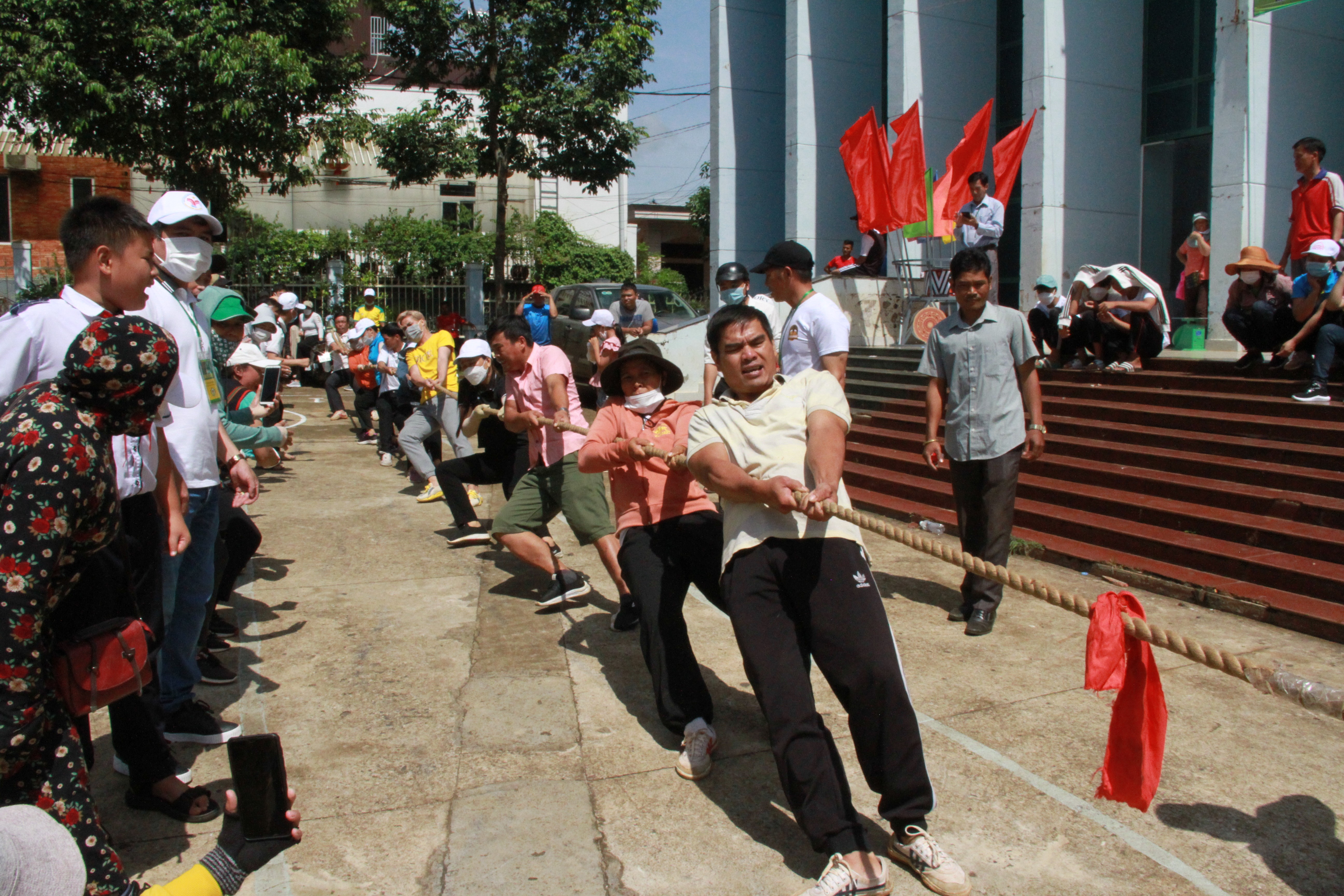 Văn hoá - Gần 700 nghệ nhân tham gia ngày hội văn hóa, thể thao các dân tộc  (Hình 2).