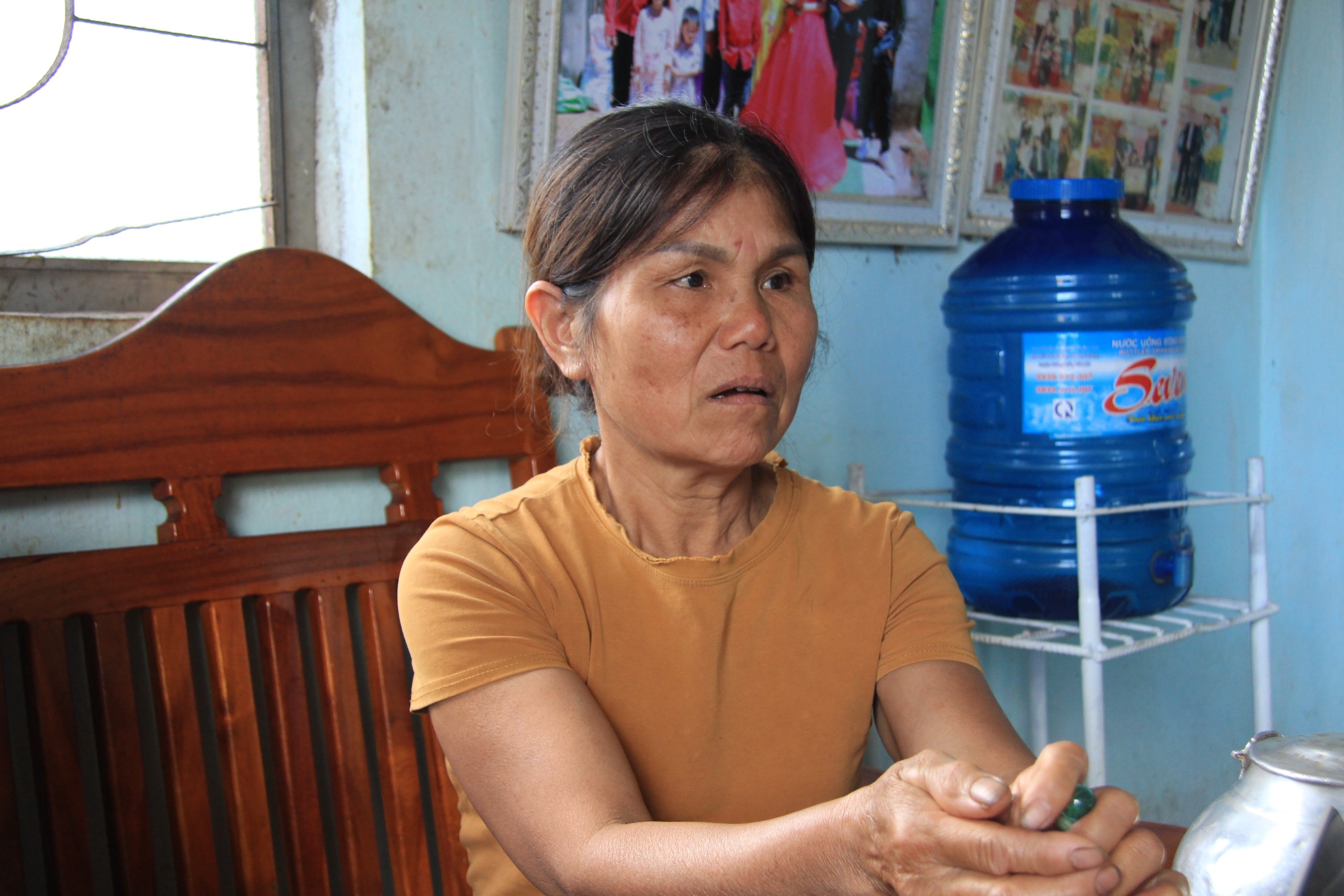 Dân sinh - Hoàn cảnh đáng thương của hai cháu bé bị cha mẹ tâm thần nhiều lần nhốt trong nhà (Hình 3).