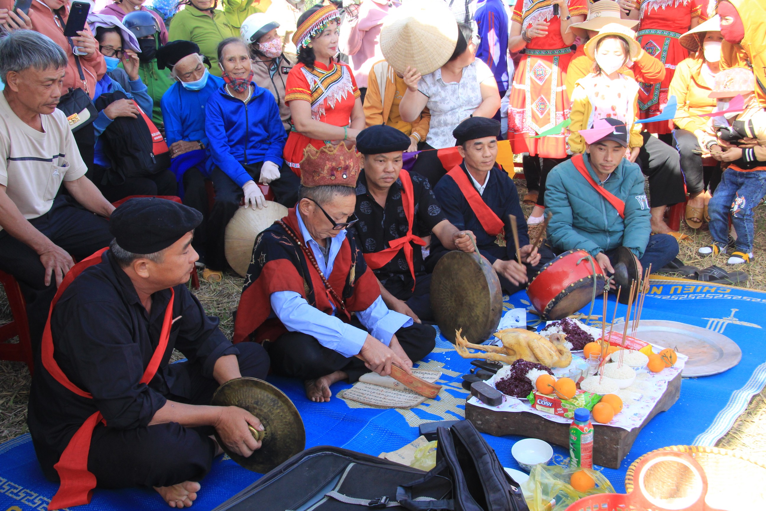 Văn hoá - Rộn ràng Lễ hội Lồng tồng (Hình 5).