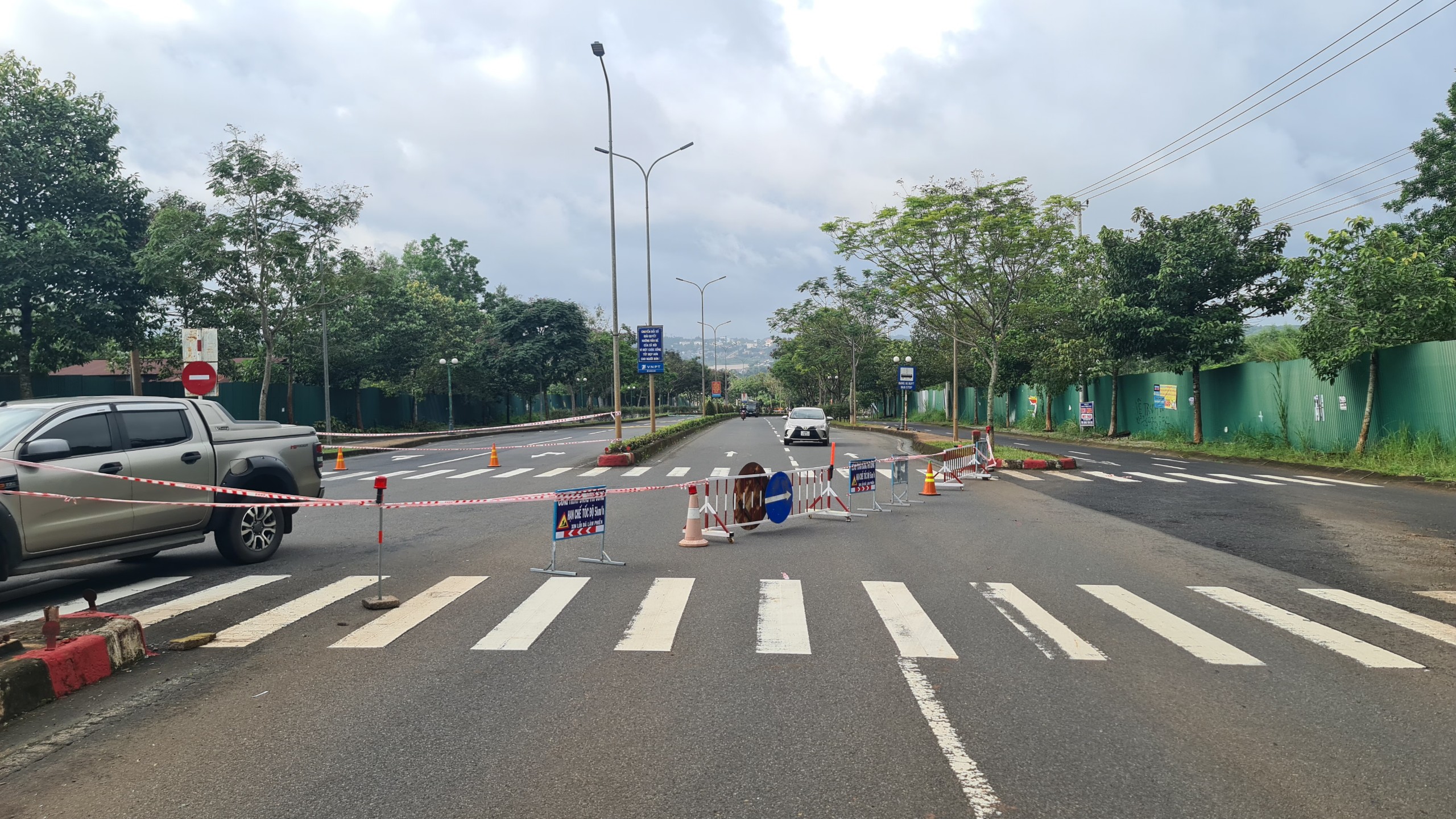 Dân sinh - Đường Hồ Chí Minh qua tỉnh Đắk Nông tiếp tục sạt trượt nghiêm trọng (Hình 4).