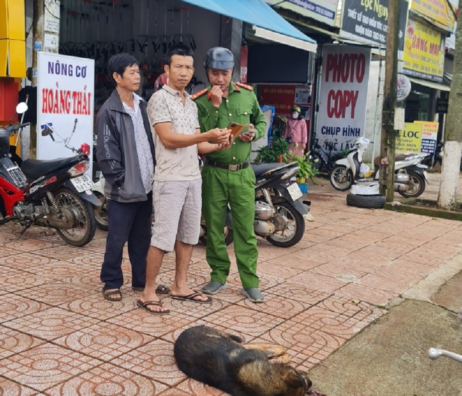 Dân sinh - Con chó tấn công hai học sinh tiểu học dương tính với vi rút dại