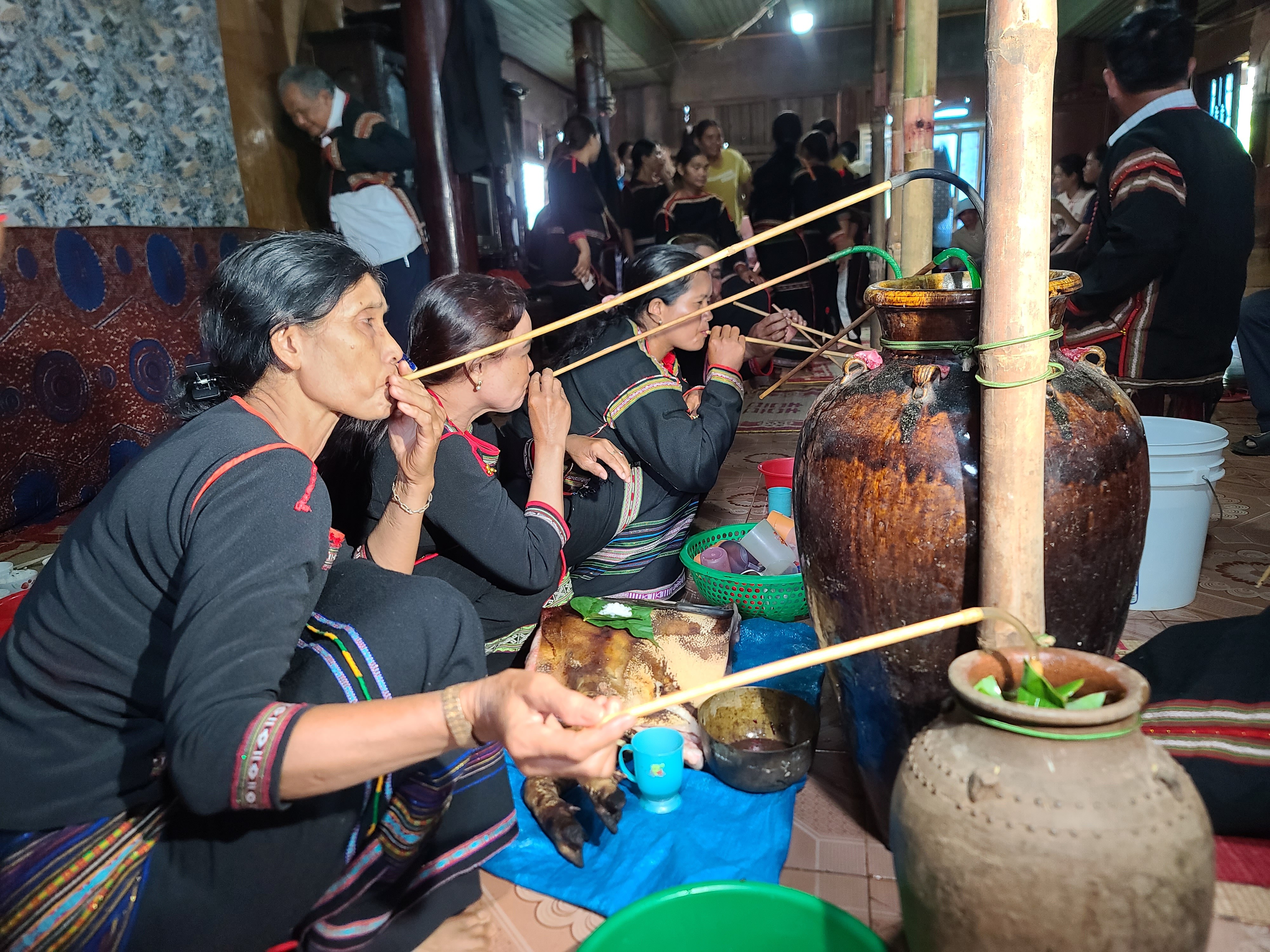 Văn hoá - Đắk Lắk: Phục dựng nghi lễ cúng sức khỏe của người Ê Đê (Hình 12).