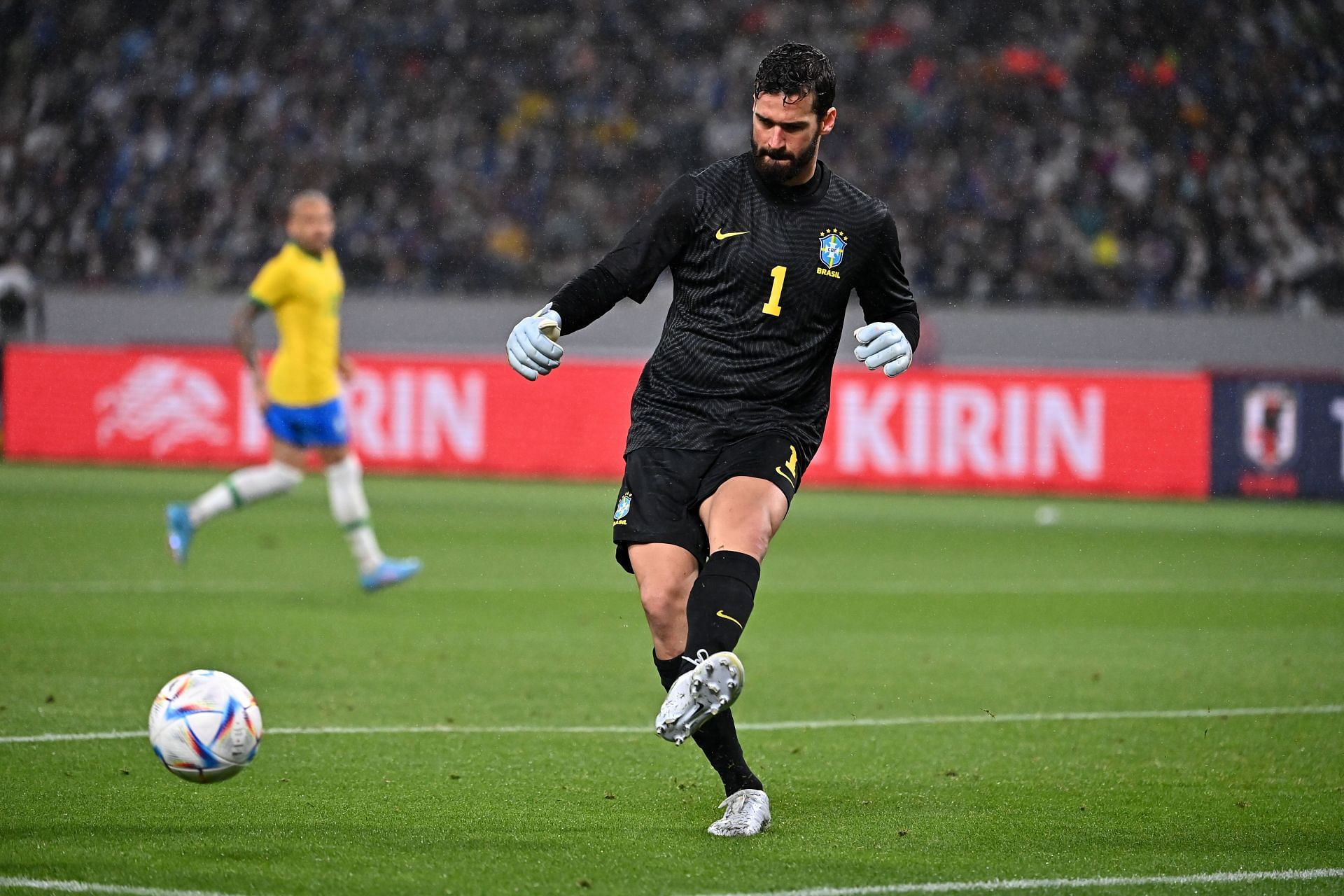 Giải khác - Top 5 cầu thủ Nam Mỹ hay nhất thế giới hiện nay: Messi chỉ là số 2 (Hình 4).