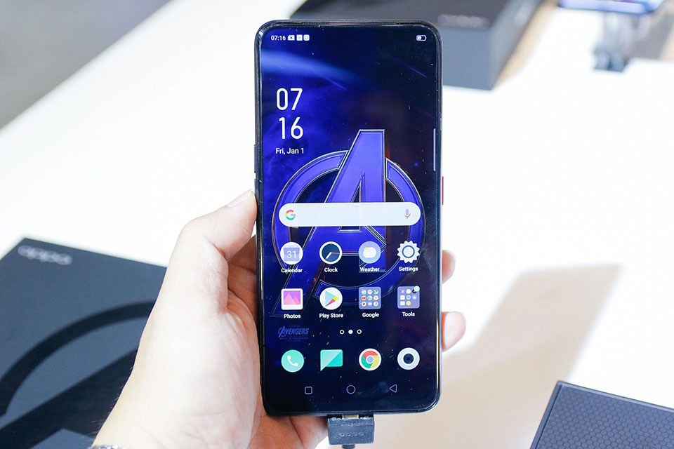 Sản phẩm - Cùng chiêm ngưỡng Oppo F11 Pro phiên bản giới hạn Marvel's Avengers (Hình 3).