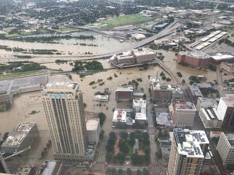 Tiêu điểm - Hình ảnh siêu bão Harvey càn quét Mỹ và cơn ác mộng ở Houston (Hình 13).