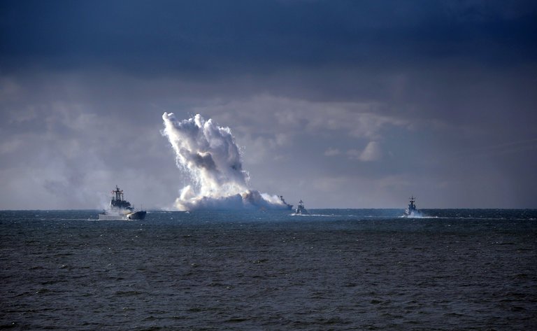 Quân sự - 'Trò chơi chiến tranh' Zapad 2017: Cuộc tập trận sấm sét, kẻ thù giả, nỗi sợ thật (Hình 2).