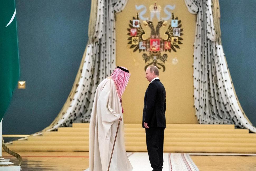 Tiêu điểm - Chuyến thăm của Quốc vương Saudi Arabia đến Moscow: Cái bắt tay thay đổi lịch sử