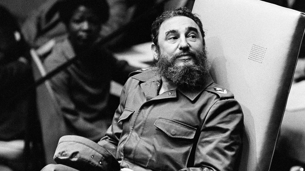 Cuba long trọng tổ chức lễ tưởng nhớ nhà lãnh đạo Fidel Castro: Ngày 25/11 Cuba đã long trọng tổ chức lễ tưởng nhớ nhà lãnh đạo lỗi lạc, tài ba, người đã dành cả cuộc đời cống hiến vì đất nước và người dân Cuba. Fidel Castro là một nhà cách mạng vĩ đại, một trong những người kiệt xuất nhất của thế kỷ 20. Ông là người đã ghi danh Cuba vào lịch sử nhân loại với cuộc cách mạng lật đổ chế độ độc tài, dẫn dắt quốc gia Caribe này đến con đường độc lập, tự do. 