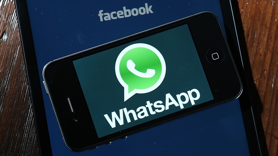 Người dùng từ bỏ Facebook, chuyển sang WhatsApp để đọc tin tức